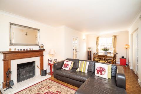undefined, Hollybush Close, Potten End, Berkhamsted