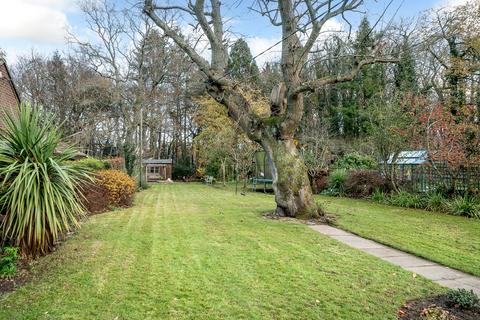 undefined, Hollybush Close, Potten End, Berkhamsted