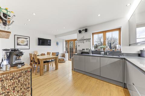4 bedroom townhouse for sale, The Beeches, Pool in Wharfedale, LS21