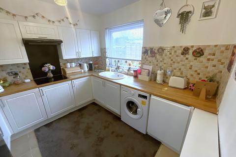 2 bedroom end of terrace house for sale, Edward Road, Halesowen B63