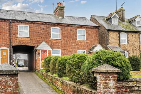 3 bedroom terraced house for sale, Wingrave Road, Tring