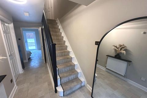 undefined, Shining Cliff Court, Bawtry, DONCASTER