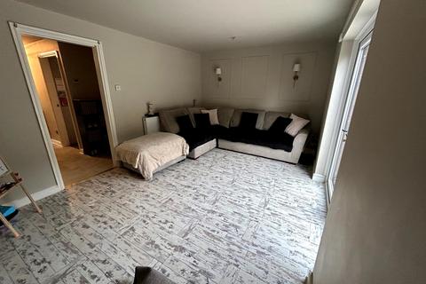 undefined, Shining Cliff Court, Bawtry, DONCASTER
