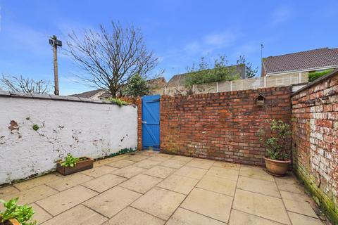 2 bedroom terraced house for sale, Clare Avenue, Hoole, CH2