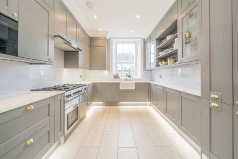 3 bedroom flat for sale, Pentonville Road, London N1