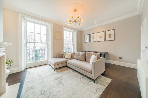 3 bedroom flat for sale, Pentonville Road, London N1