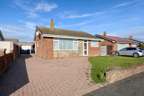 3 bedroom bungalow for sale, Cartmell Avenue, Fleetwood FY7
