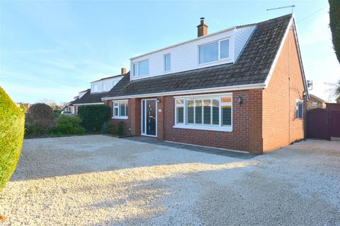 4 bedroom detached bungalow for sale, Garmston Road, Sutton Farm, Shrewsbury