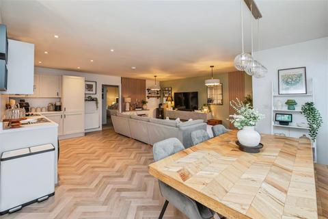 undefined, Chestnut Drive, Buxton, Norwich