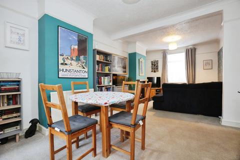 3 bedroom terraced house for sale, Lea Road, Northampton