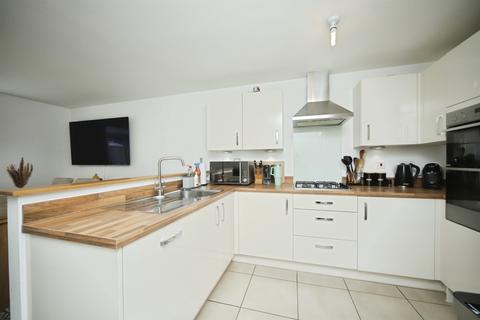 3 bedroom semi-detached house for sale, Batt Drive, Cheddon Fitzpaine, Taunton