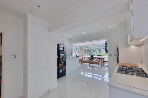 4 bedroom detached house for sale, Third Avenue, Newhaven
