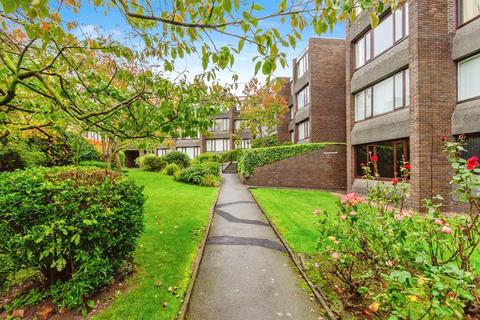 1 bedroom flat for sale, Parklands Gardens, Walsall