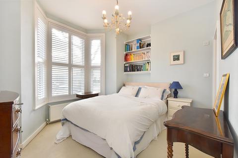 2 bedroom flat to rent, London W14