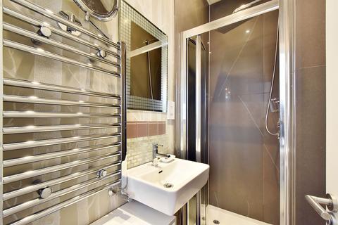 2 bedroom flat to rent, London W14