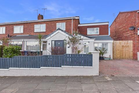 4 bedroom semi-detached house for sale, Goswick Drive, Redhouse Farm, Gosforth, NE3