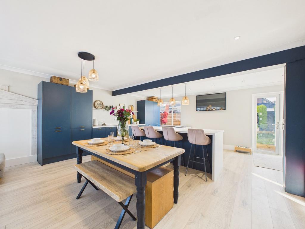 Dining Kitchen