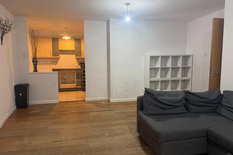 2 bedroom flat to rent, Church Road, Acton