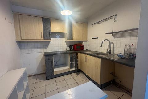 2 bedroom flat to rent, Church Road, Acton