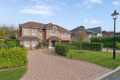 5 bedroom detached house for sale, Bedford Road, Northwood HA6