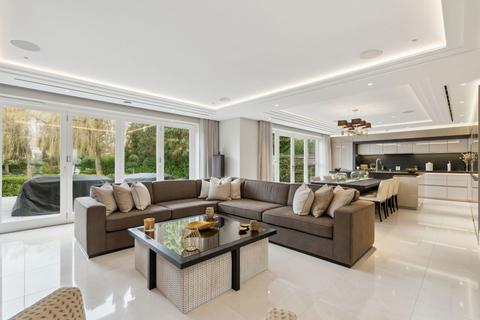 5 bedroom detached house for sale, Bedford Road, Northwood HA6