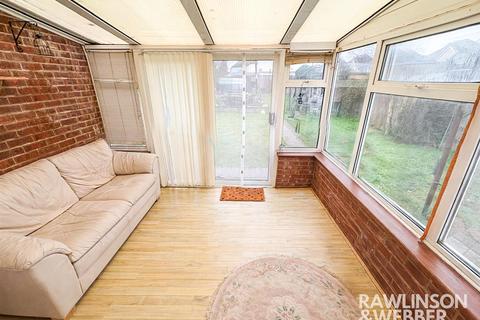3 bedroom semi-detached house for sale, Beauchamp Road, West Molesey KT8