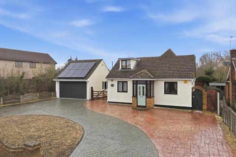 4 bedroom bungalow for sale, Maldon Road, Tiptree, CO5