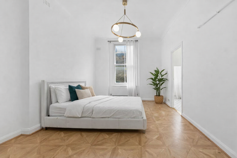 Studio for sale, St Charles Square, W10