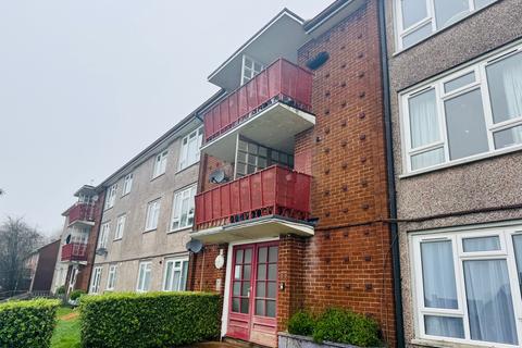 2 bedroom flat to rent, Anne Close, Exeter EX4