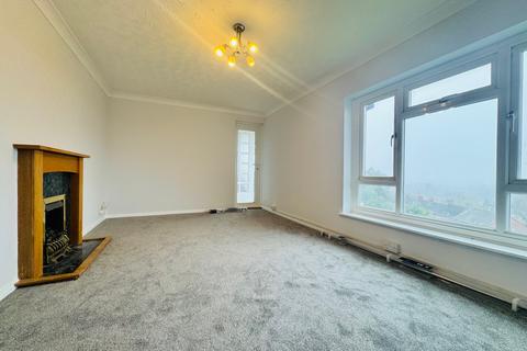 2 bedroom flat to rent, Anne Close, Exeter EX4
