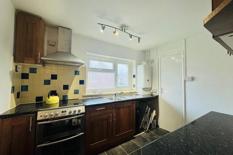 2 bedroom flat to rent, Anne Close, Exeter EX4
