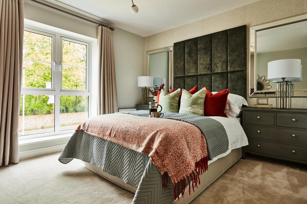 Mainbedroom1a