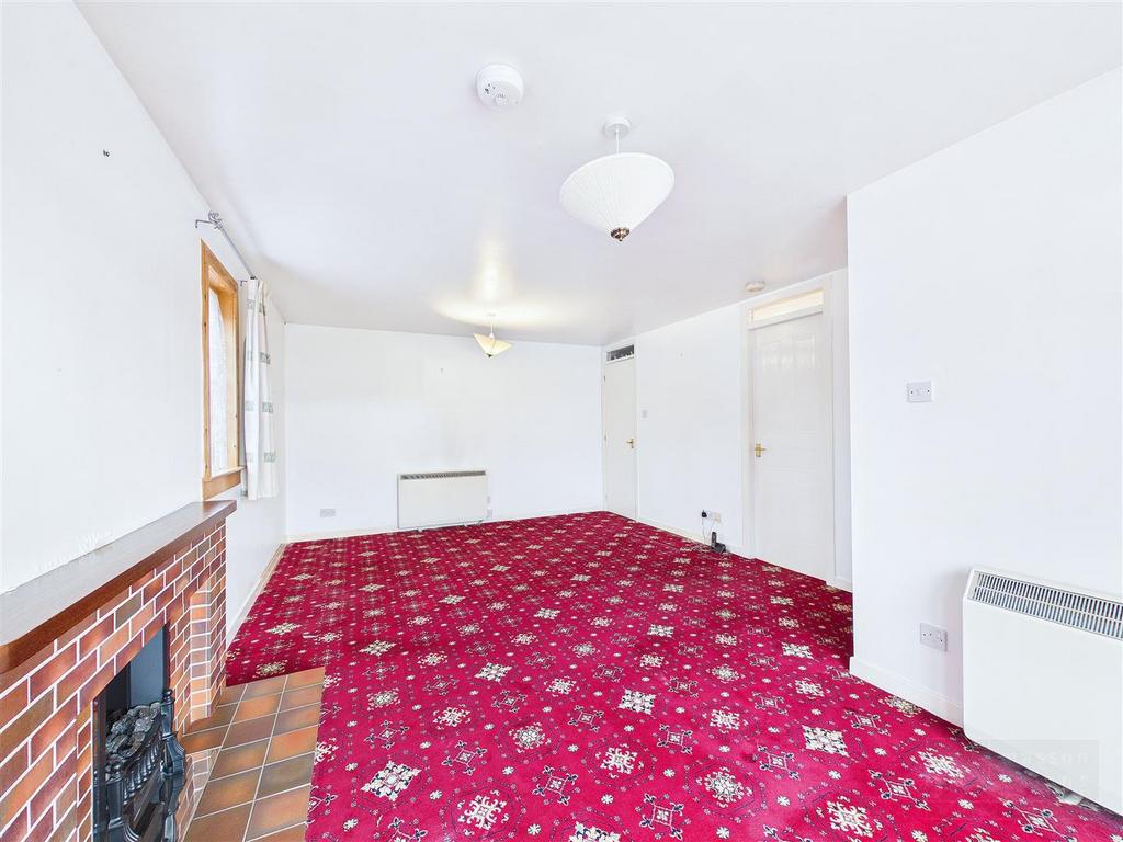 Sitting Room & Dining Area