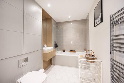 2 bedroom flat for sale, Ruckholt Road, Leyton, London, E10