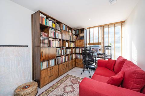 2 bedroom flat for sale, Ruckholt Road, Leyton, London, E10