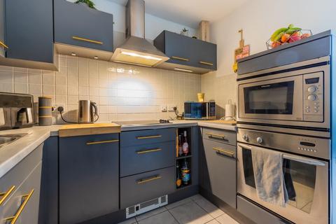 1 bedroom apartment for sale, Hartland House, Ferry Court, Cardiff CF11