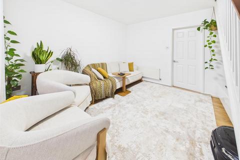 2 bedroom house for sale, Sullivans Reach, Walton on Thames