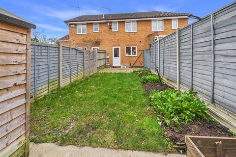 2 bedroom house for sale, Sullivans Reach, Walton on Thames