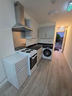 Studio to rent, Whitehall Road, Bristol BS5