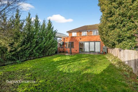 4 bedroom semi-detached house for sale, Tolworth Rise South, Surbiton