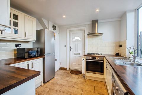 undefined, Kingswear Crescent, LEEDS