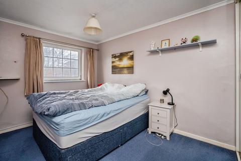undefined, Place Crescent, Waterlooville