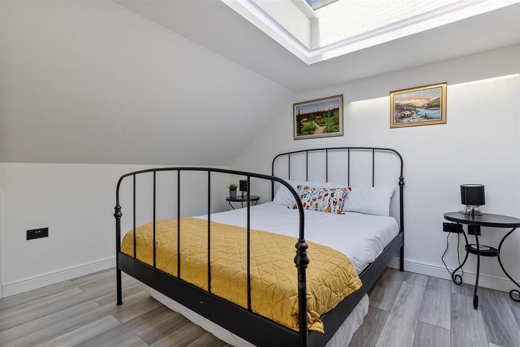 A50 - 68 Ilsham Road, Foxglove, Torquay - 251121.j