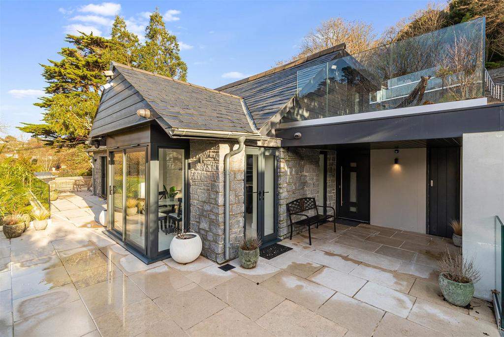 A02 - 68 Ilsham Road, Foxglove, Torquay - 251219.j