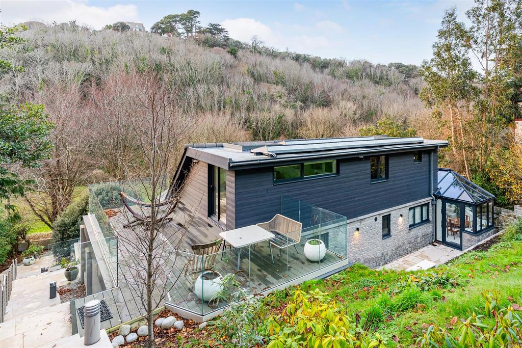 A26 - 68 Ilsham Road, Foxglove, Torquay - 251210.j
