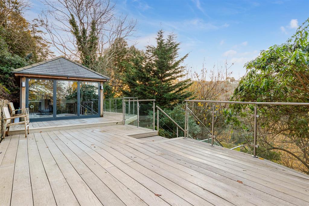 A29 - 68 Ilsham Road, Foxglove, Torquay - 251210.j
