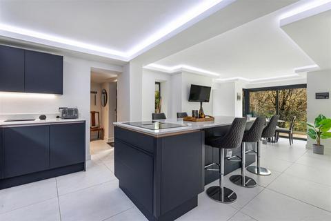 5 bedroom detached house for sale, Ilsham Road, Torquay