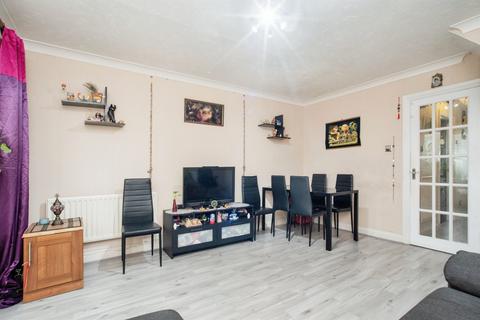 2 bedroom terraced house for sale, Norbury Avenue, Watford