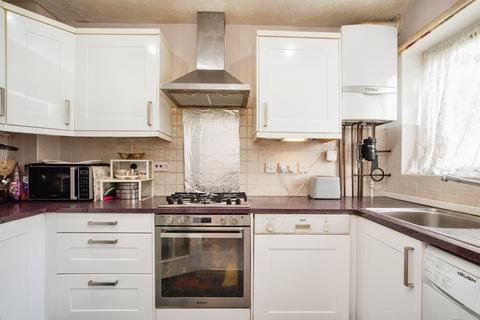 2 bedroom terraced house for sale, Norbury Avenue, Watford