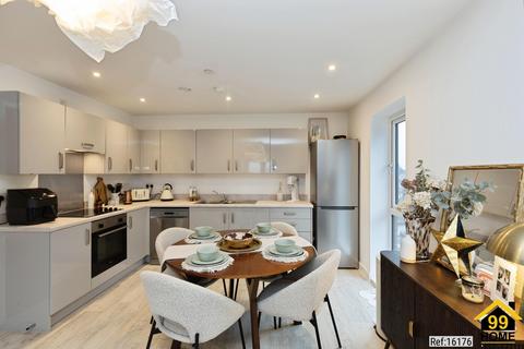 undefined, Flat, Gloucester, GL2